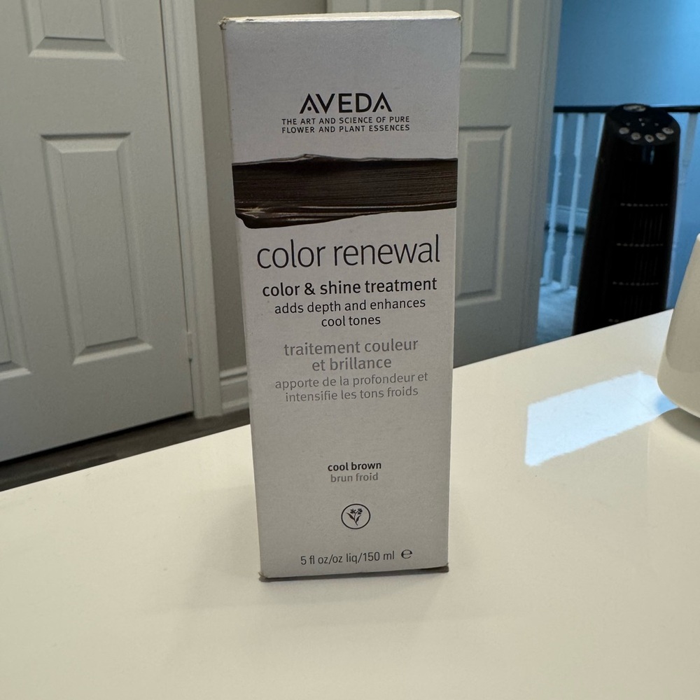 **BNIB** AVEDA Color Renewal Treatment - Cool Brown